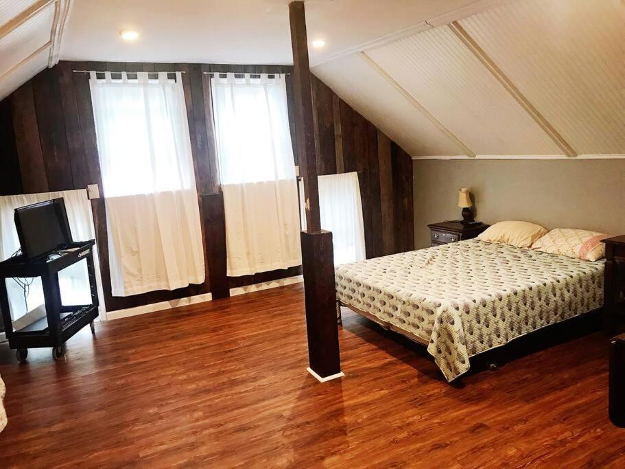 Eden Farm: Private Studio Minutes From Salisbury Екстериор снимка